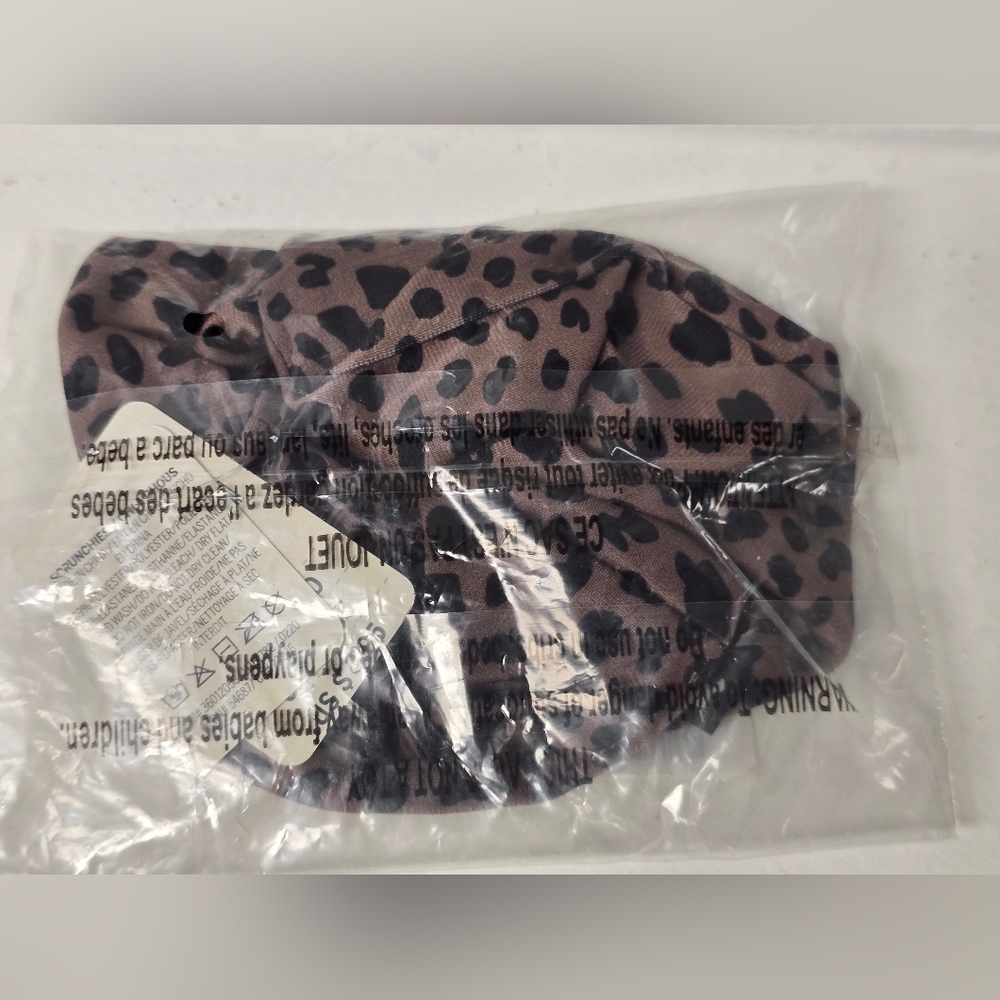 Leopard Print Women's Scrunchie By PiNK